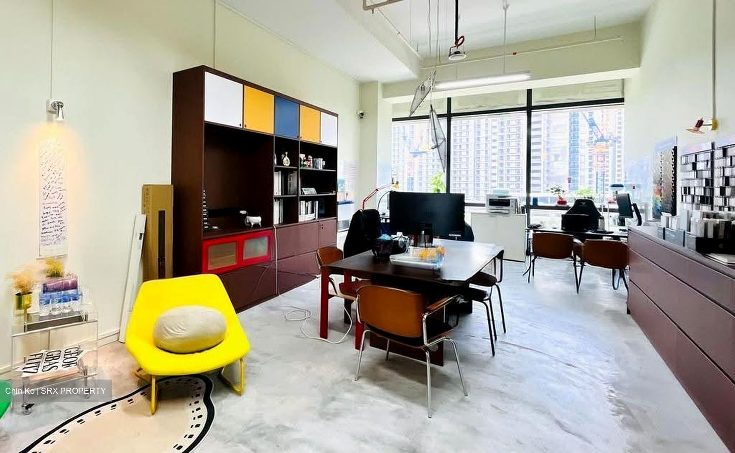 Woods Square (D25), Office #636309081
